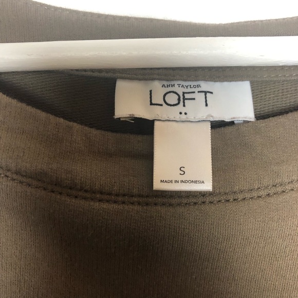 Ann Taylor Loft Pullover Top sweatshirt Size Small - Picture 2 of 5